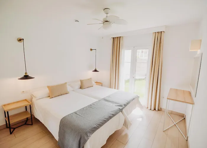 Lejlighedshotel Lagos De Fanabe 4*