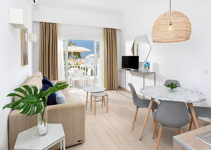 Apartahotel Lagos De Fañabé 4*