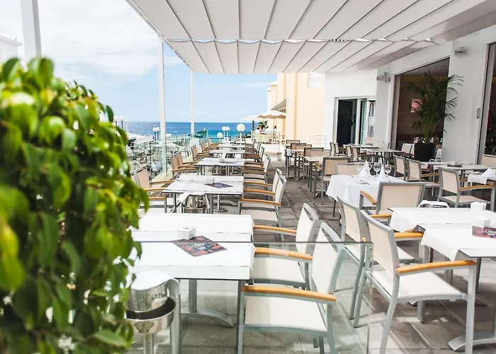 Apartahotel Lagos De Fañabé 4*