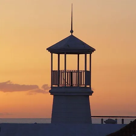拉各斯法纳贝海滩度假酒店