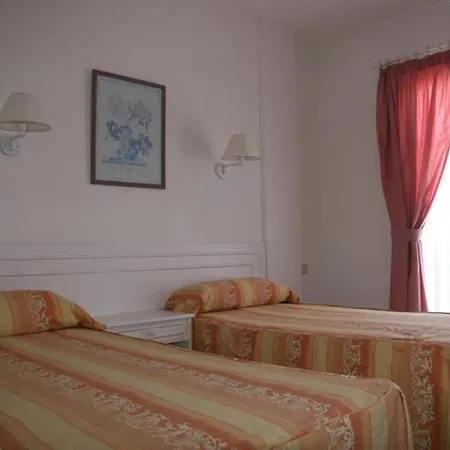 拉各斯法纳贝海滩度假酒店 公寓式酒店 阿德耶