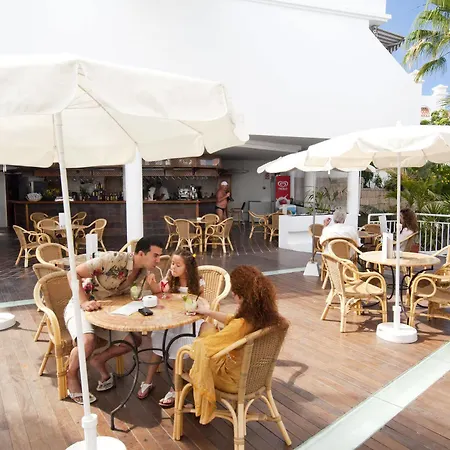 拉各斯法纳贝海滩度假酒店 阿德耶